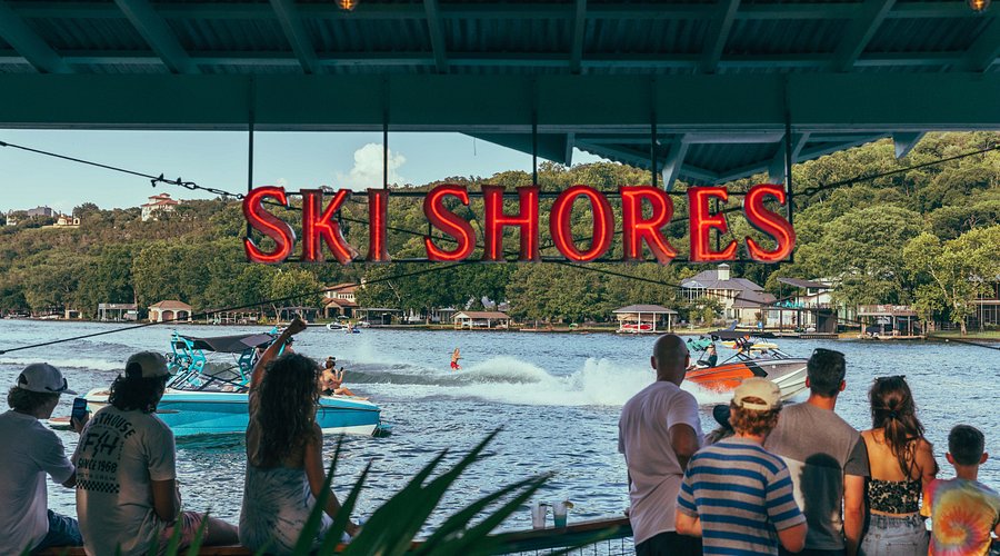Ski Shores Cafe